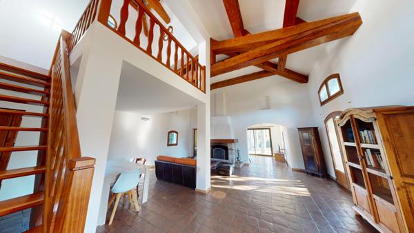 Ganges (34190) Villa style hacienda T5 avec Terrain paysagé et Piscine