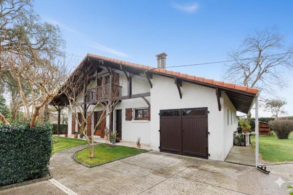 Maison d''Architecte de 135 m² - 4 Chambres - Proche Océan