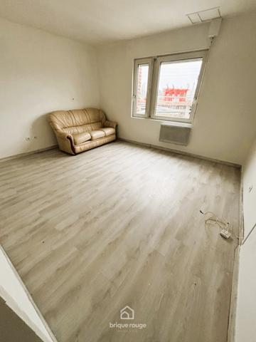 IMMEUBLE BETHUNE : Local + T4 – Très bonne rentabilité.