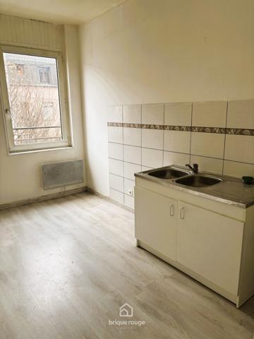 IMMEUBLE BETHUNE : Local + T4 – Très bonne rentabilité.