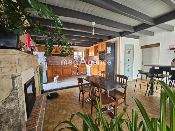 Maison à Rochefort, 17300 - 6 pièces 202m²