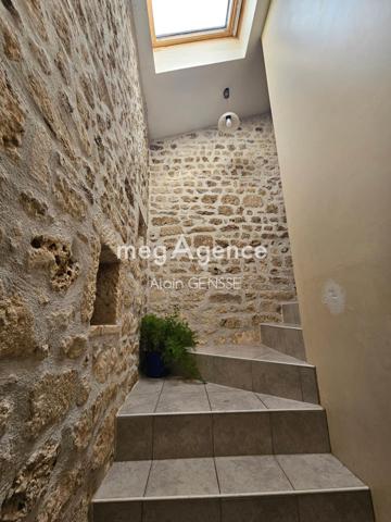 Maison à Rochefort, 17300 - 6 pièces 202m²