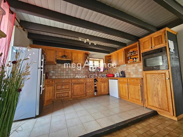 Maison à Rochefort, 17300 - 6 pièces 202m²