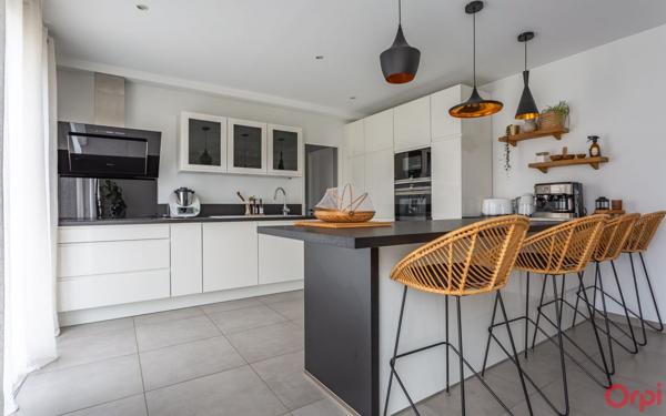 Maison à vendre    7 pièces • 167 m2 Sainte-Geneviève-des-Bois