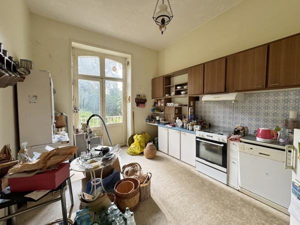 Maison  7 pièce(s)  5 chambre(s)  187 m²