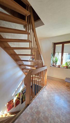 Ensemble immobilier, maison grange et dépendance