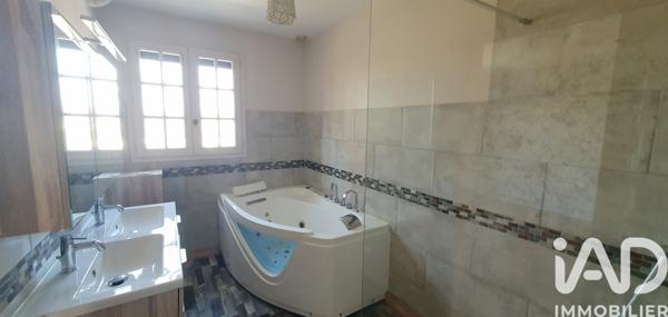 Maison à vendre 5 pièces 145,65 m² Saint-Calais