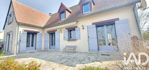 Maison à vendre 5 pièces 145,65 m² Saint-Calais