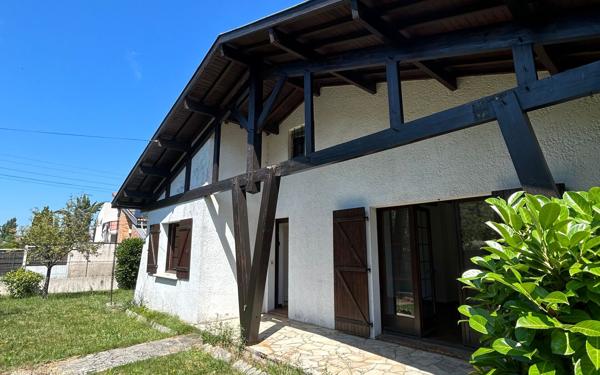 Maison à vendre    5 pièces •  Gujan-Mestras
