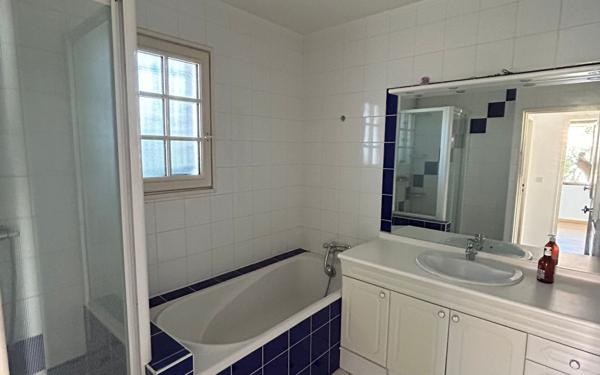 Maison à vendre    5 pièces •  Gujan-Mestras