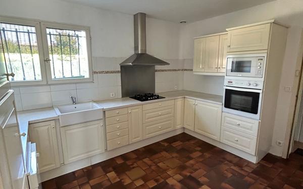 Maison à vendre    5 pièces •  Gujan-Mestras