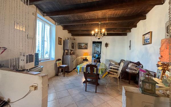 Maison à vendre    2 pièces •  Échillais