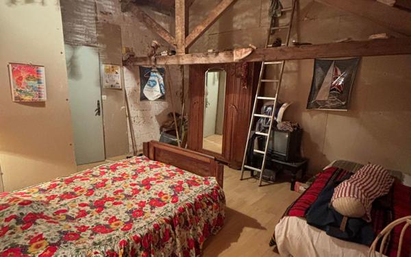 Maison à vendre    2 pièces •  Échillais