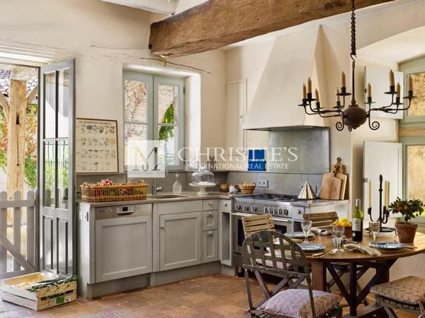 Vente Bastide d’Armagnac – Maison élégante et spacieuse dans un village historique avec tout le mobilier inclus