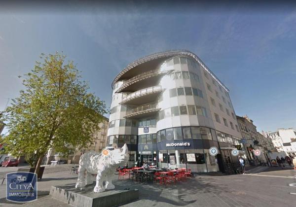 Appartement à louer 1 pièce 32.72m² Tours (37000)