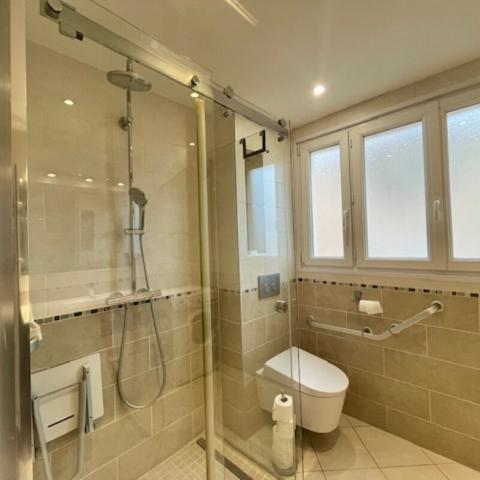 LOCATION NUE 3 PIECES CENTRE VILLE