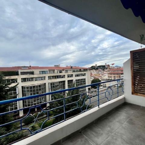 LOCATION NUE 3 PIECES CENTRE VILLE