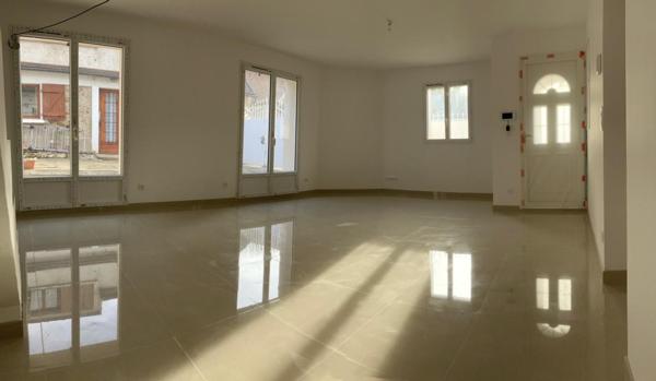 Ensemble composé de 2 maisons