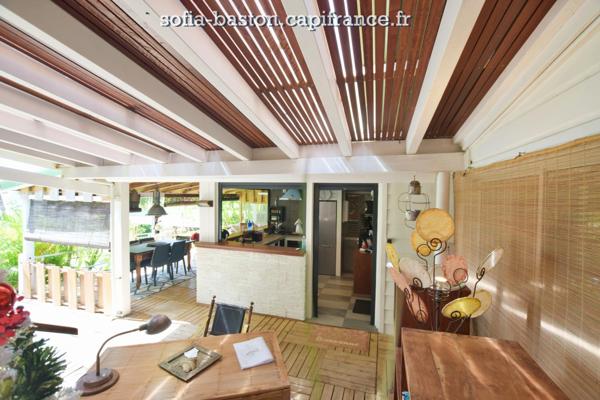 Propriété de charme avec vue mer et Rocher du Diamant, deux villas et piscine – SOUS OFFRE d'ACHAT en 1 mois À vendre, Martinique (972)