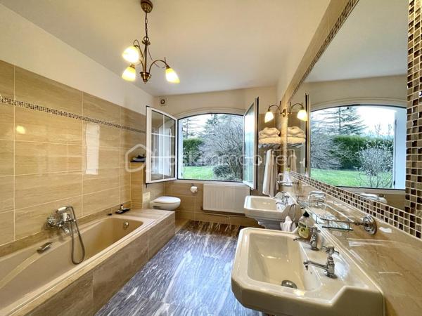 Domaine de 671,39 m²