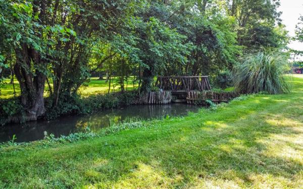 Maison à Ballon-Saint Mars, 72290 - 7 pièces 160m²