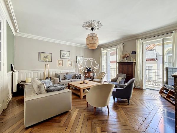APPARTEMENT FAMILIAL PROCHE PREFECTURE AVEC GRENIER, CAVE ET PARKING