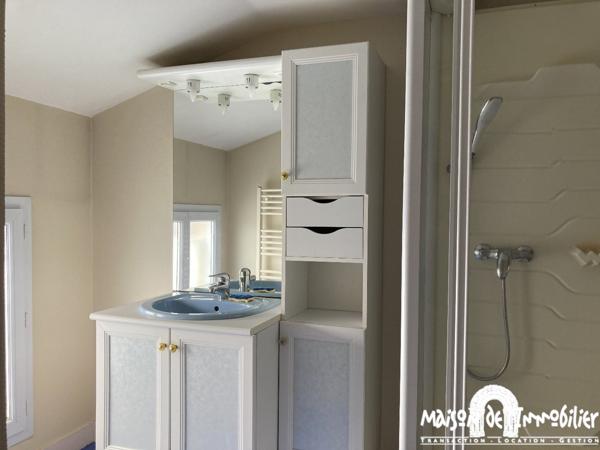 Location Appartement meublé - 2 pièces - 46m² - COGNAC Centre-ville