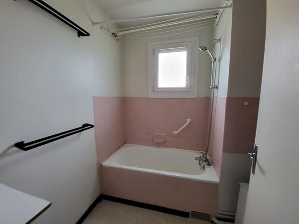 Appartement Nantes 2 pièce(s) - cave et parking