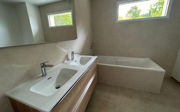 Maison à vendre    5 pièces • 128,90 m2 La Teste-de-Buch