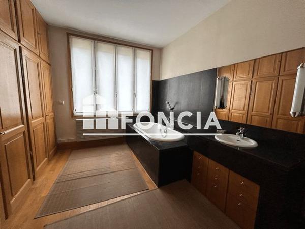 Location Appartement 6 pièces 223.5 m² - 1 BOULEVARD GAMBETTA Charleville-mezieres 08000