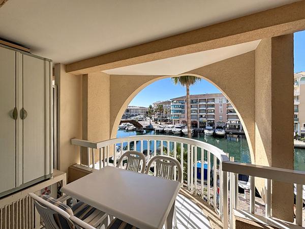 Port-frejus - T2 pièces avec vue sur le Port à Fréjus - Garage