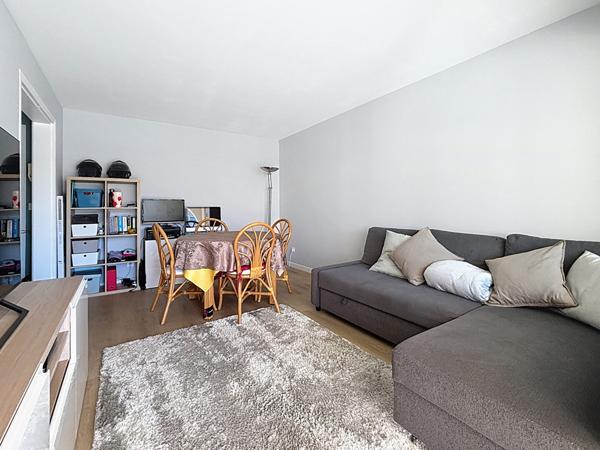 Port-frejus - T2 pièces avec vue sur le Port à Fréjus - Garage