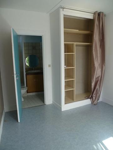 2 PIECES 26.47 M² VILLENEUVE