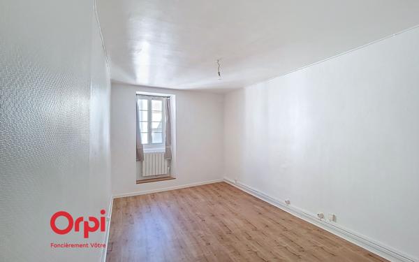 Appartement à louer    1 pièce • 25,74 m2 Nantes