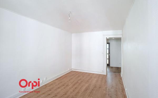 Appartement à louer    1 pièce • 25,74 m2 Nantes