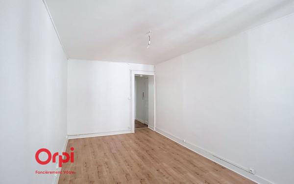 Appartement à louer    1 pièce • 25,74 m2 Nantes