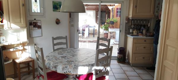 À vendre - Maison individuelle, 7 pièces située à Parçay-Meslay (37210)