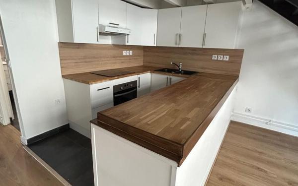 Appartement à louer    4 pièces • 100,86 m2 Paris 16