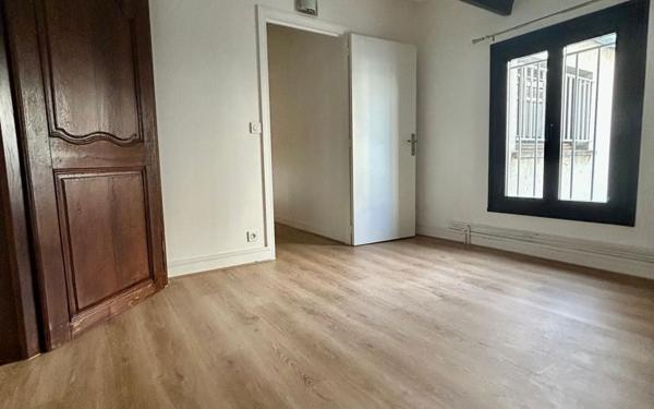 Appartement à louer    4 pièces • 100,86 m2 Paris 16