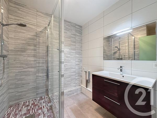 Appartement F5 à vendre  5 pièces - 87,19 m2 SOCHAUX - 25