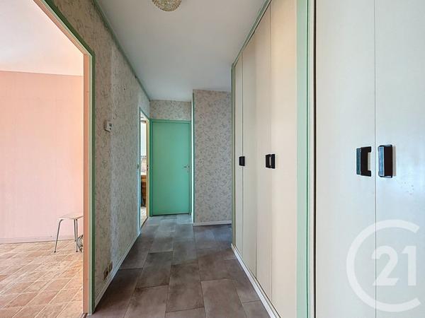 Appartement F5 à vendre  5 pièces - 87,19 m2 SOCHAUX - 25