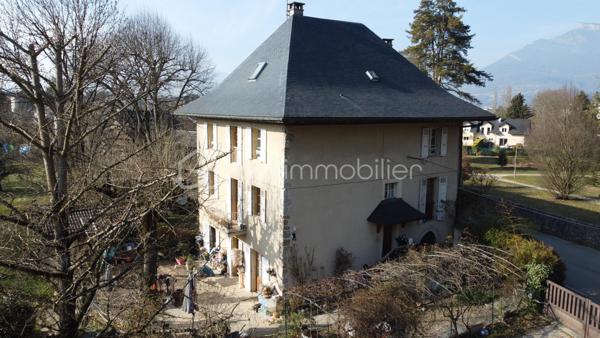 Maison ancienne de 312 m²