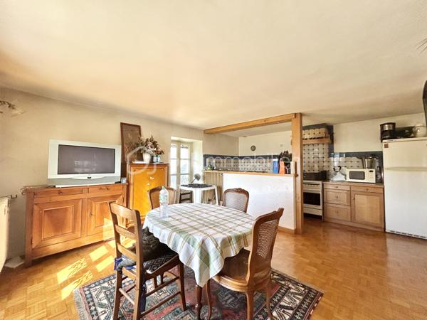 Maison ancienne de 312 m²