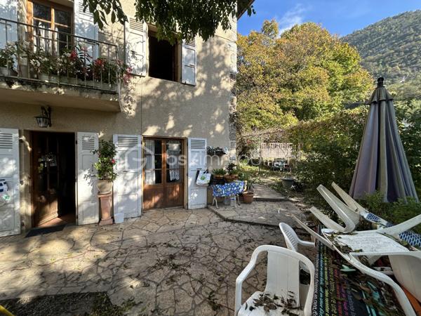 Maison ancienne de 312 m²