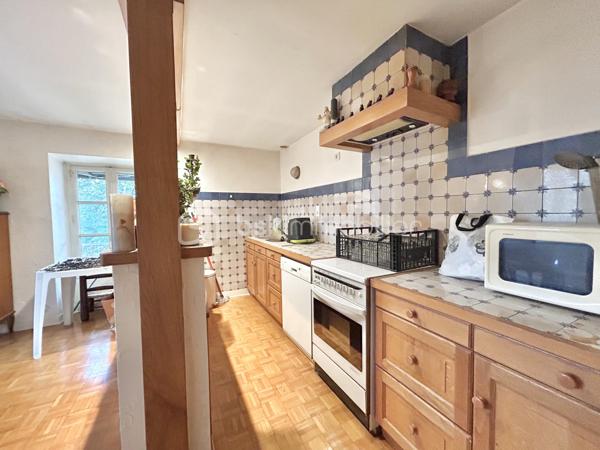 Maison ancienne de 312 m²