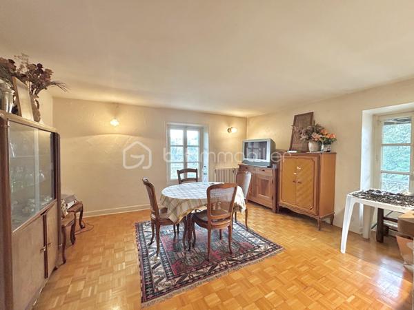 Maison ancienne de 312 m²