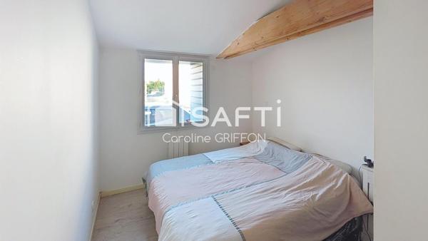Maison de plain-pied 2 chambres au coeur du bourg