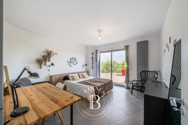 Cagnes-sur-Mer, Villa 5 Chambres -  327 m² à vendre