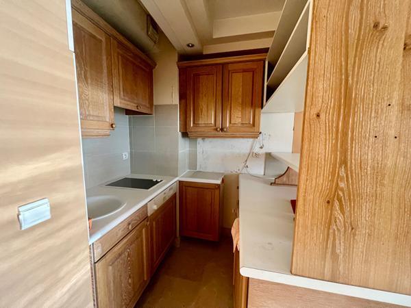 SAINT LAURENT DU VAR STUDIO Belle Terrasse avec Vue Mer