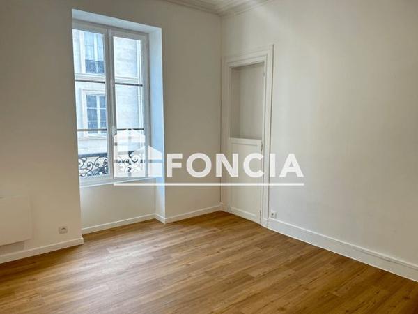 Location Studio 22.76 m² - 13 RUE DE TREVISE Paris 75009